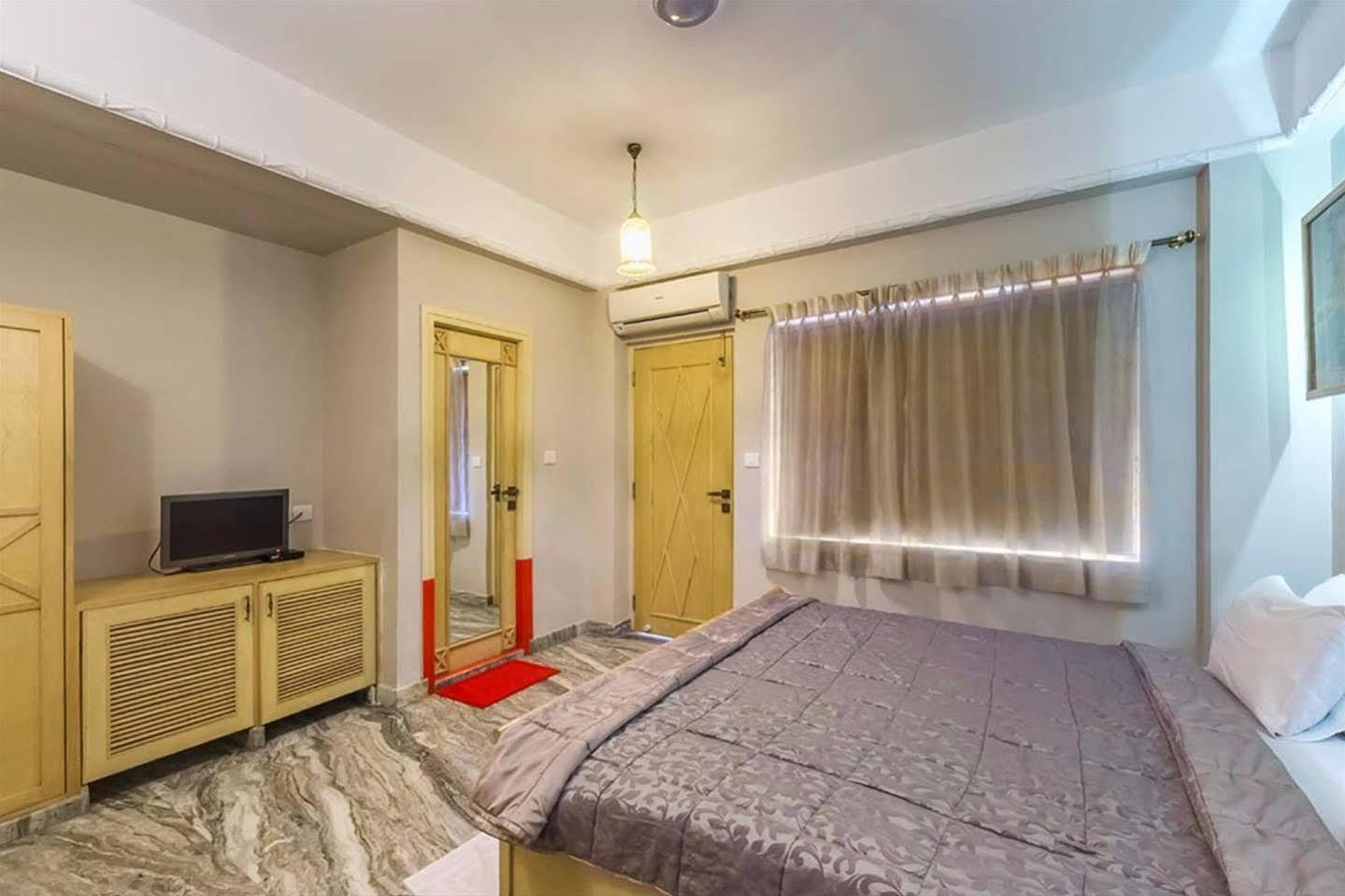 Treebo Komfort Suites, 3 Km From Mysore Palace 외부 사진
