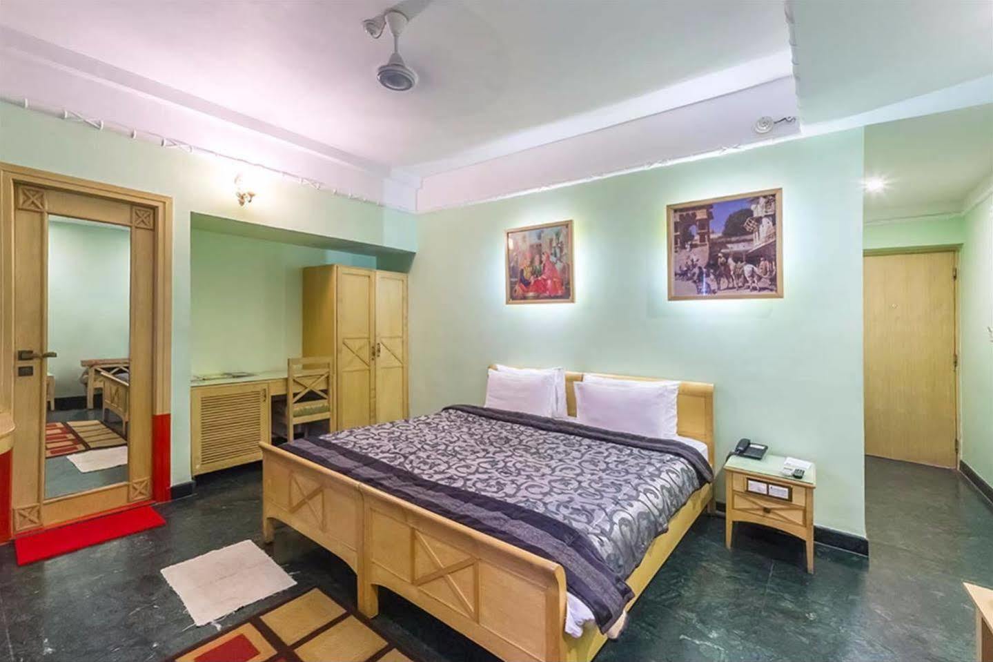 Treebo Komfort Suites, 3 Km From Mysore Palace 외부 사진